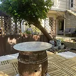 Le Doolies - Holiday Hostel *
