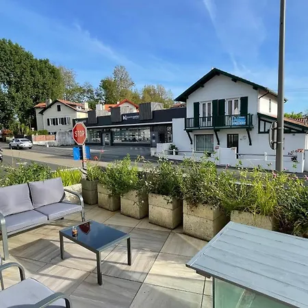 Le Doolies - Holiday *