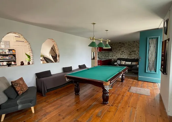 Le Doolies - Holiday 比亚里茨