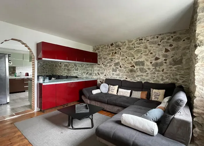 Le Doolies - Holiday