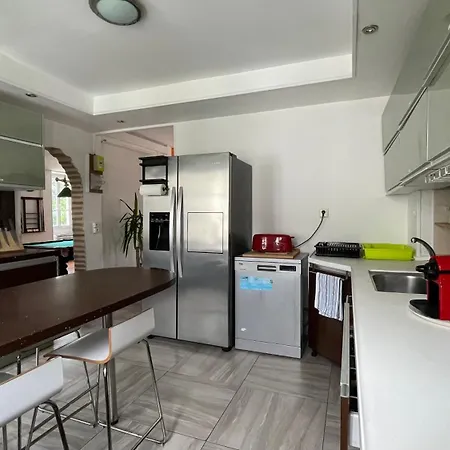 Hostel Le Doolies -