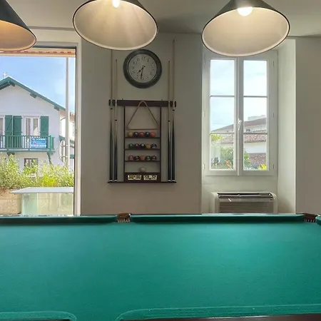 Le Doolies - Holiday Hostel Biarritz