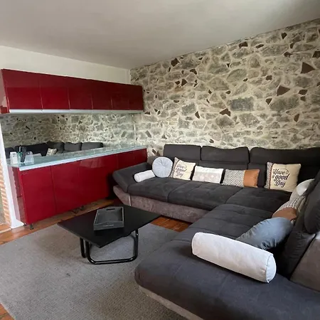 Le Doolies - Holiday *