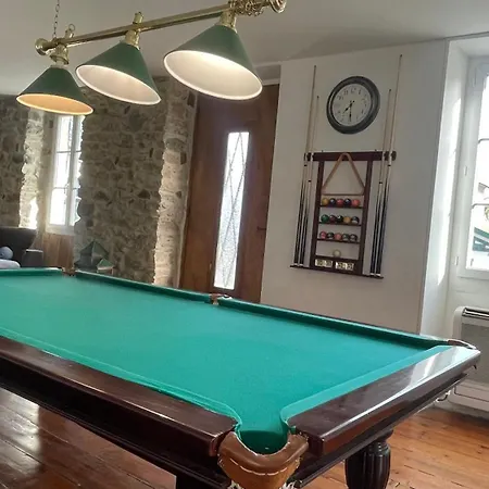 Le Doolies - Holiday *