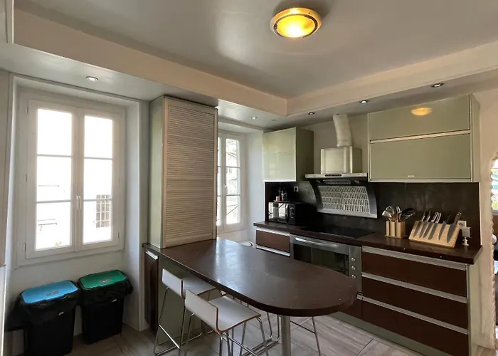 Hostal Le Doolies - Holiday *