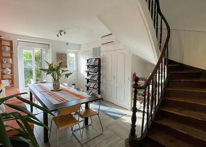 Le Doolies - Holiday *