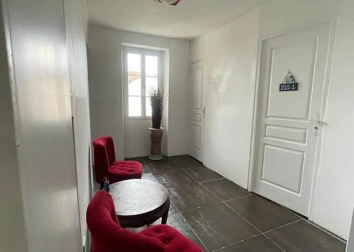 Le Doolies - Holiday Hostel Biarritz