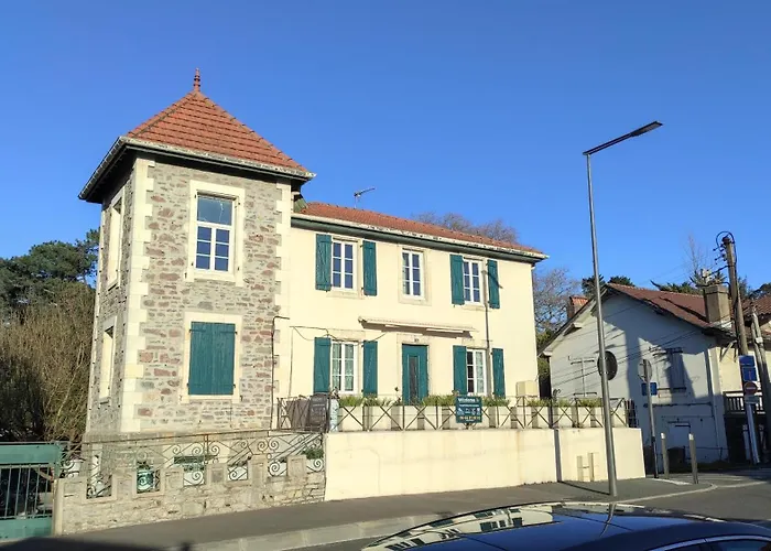 Hostel Le Doolies - Holiday