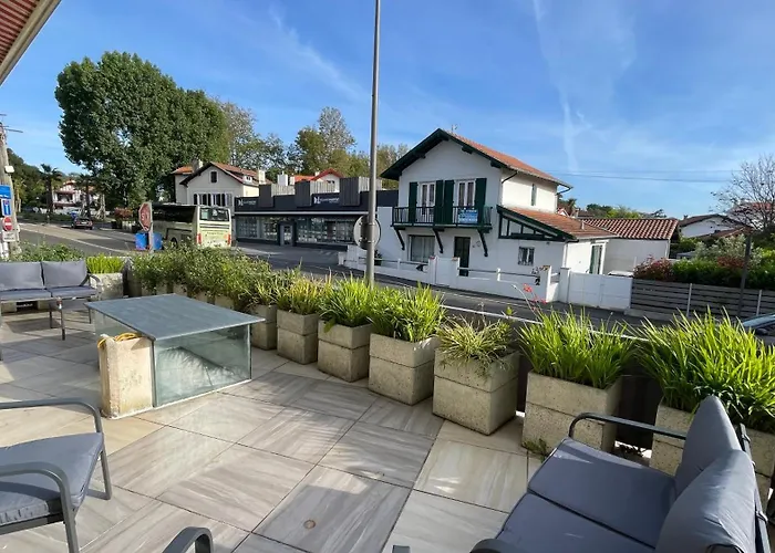 Le Doolies - Holiday *